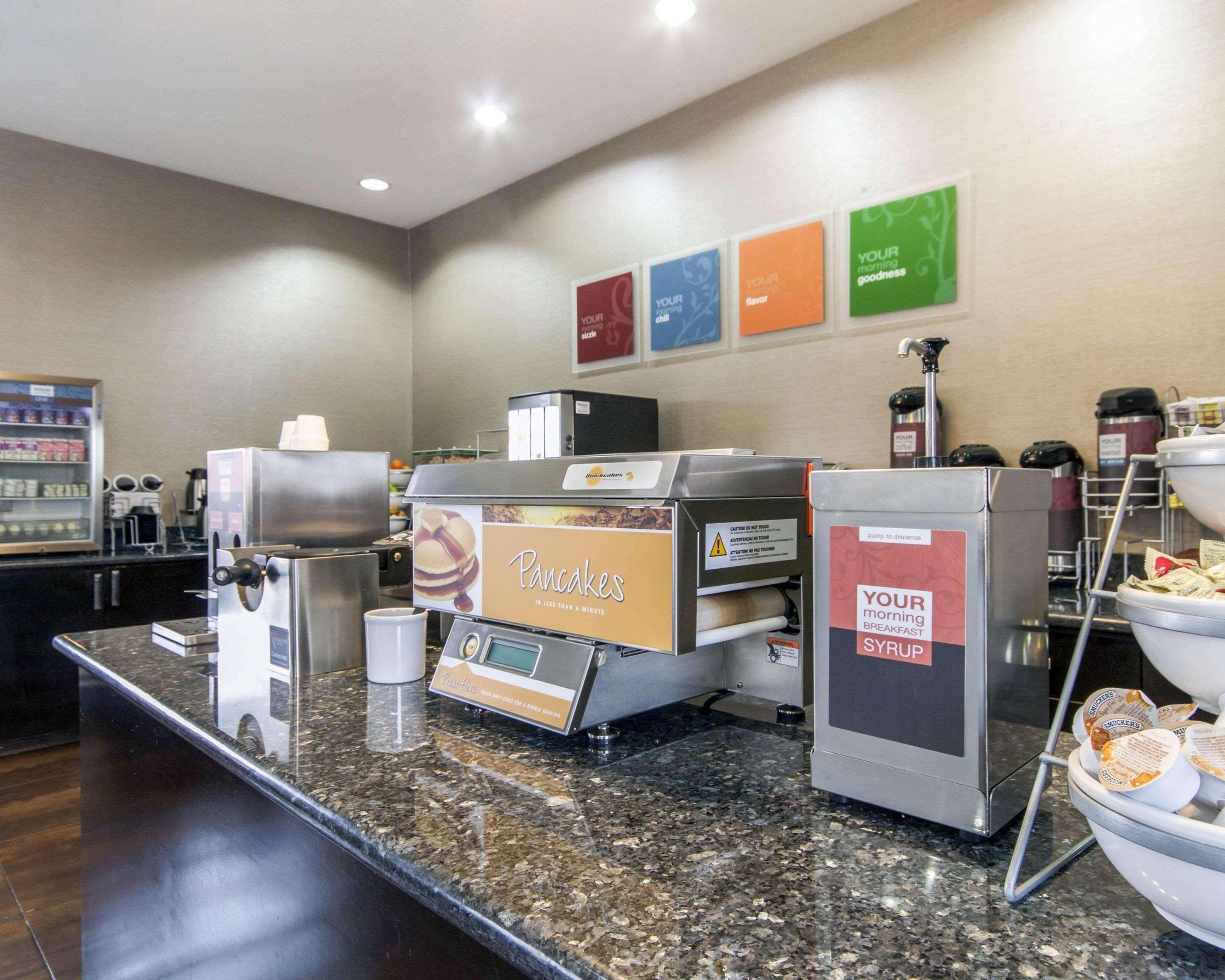 Comfort & I-10 Airport Hotel El Paso