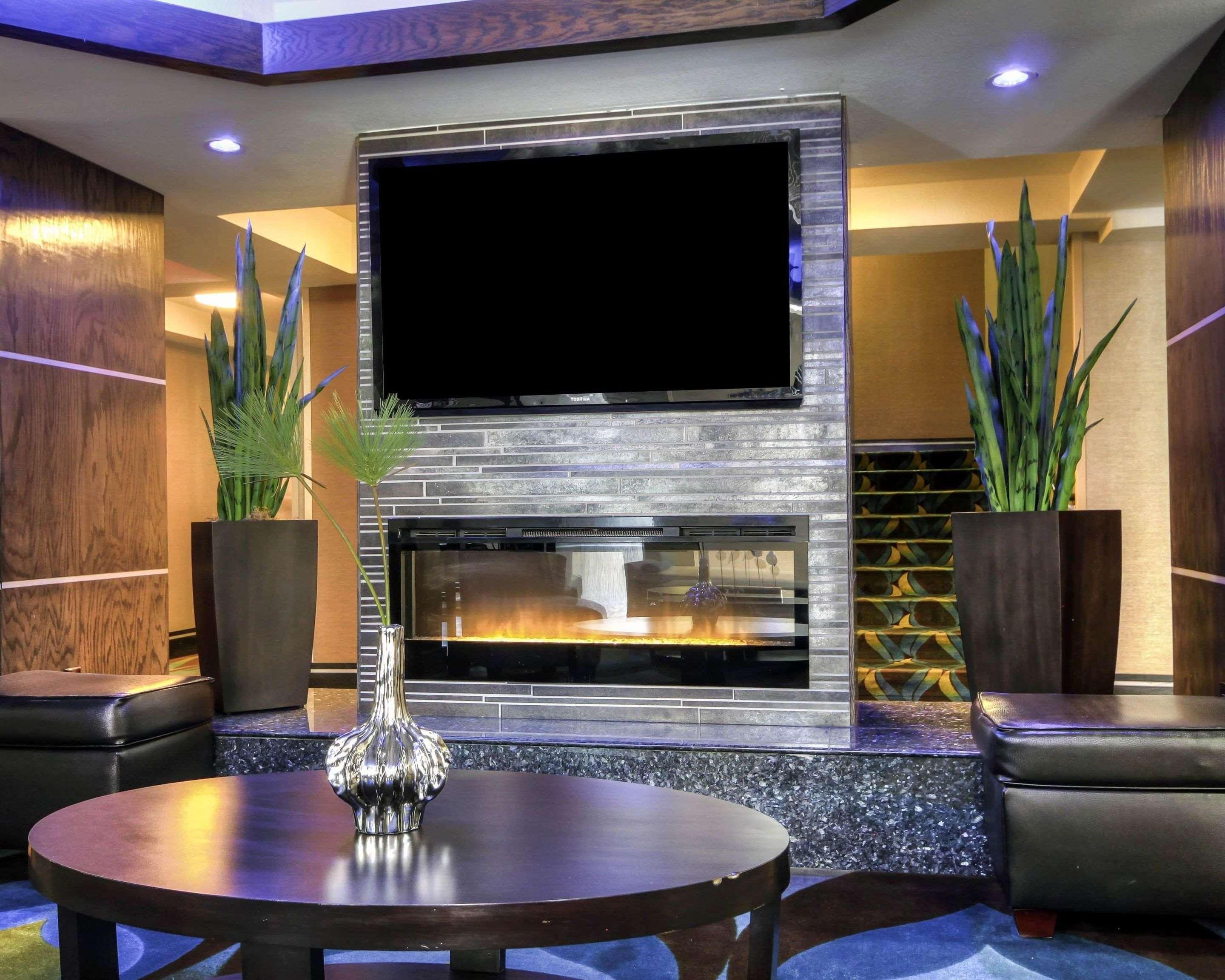 Comfort & I-10 Airport Hotel