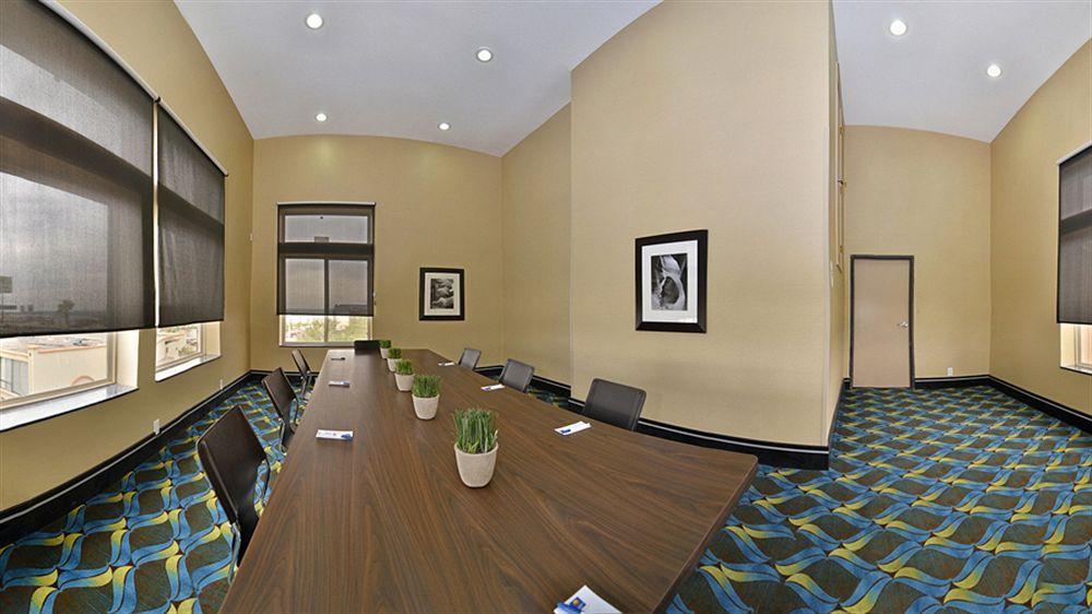 Comfort & I-10 Airport Hotel