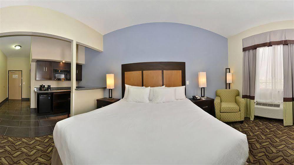 Comfort & I-10 Airport Hotel 3*
